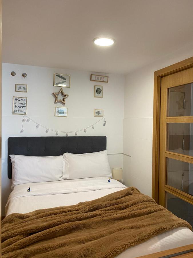 Apartamento Con Piscina Apartman Vigo Kültér fotó